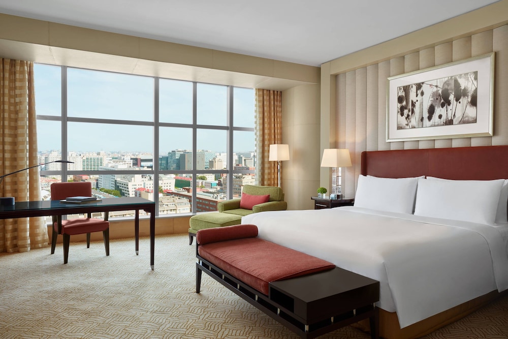 Ritz Carlton Financial Street 14/42