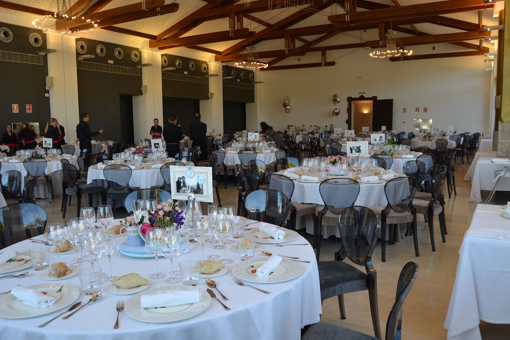 Hotel & Winery Senorio de Nevada 24/40