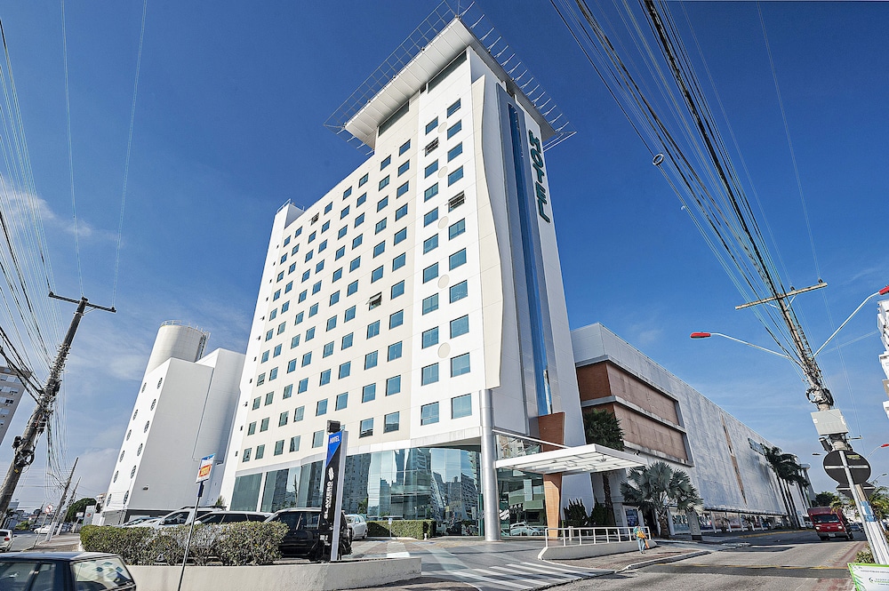 Firenze Business Hotel (ex Slaviero Essential Palhoca Viacatarina) 2/63