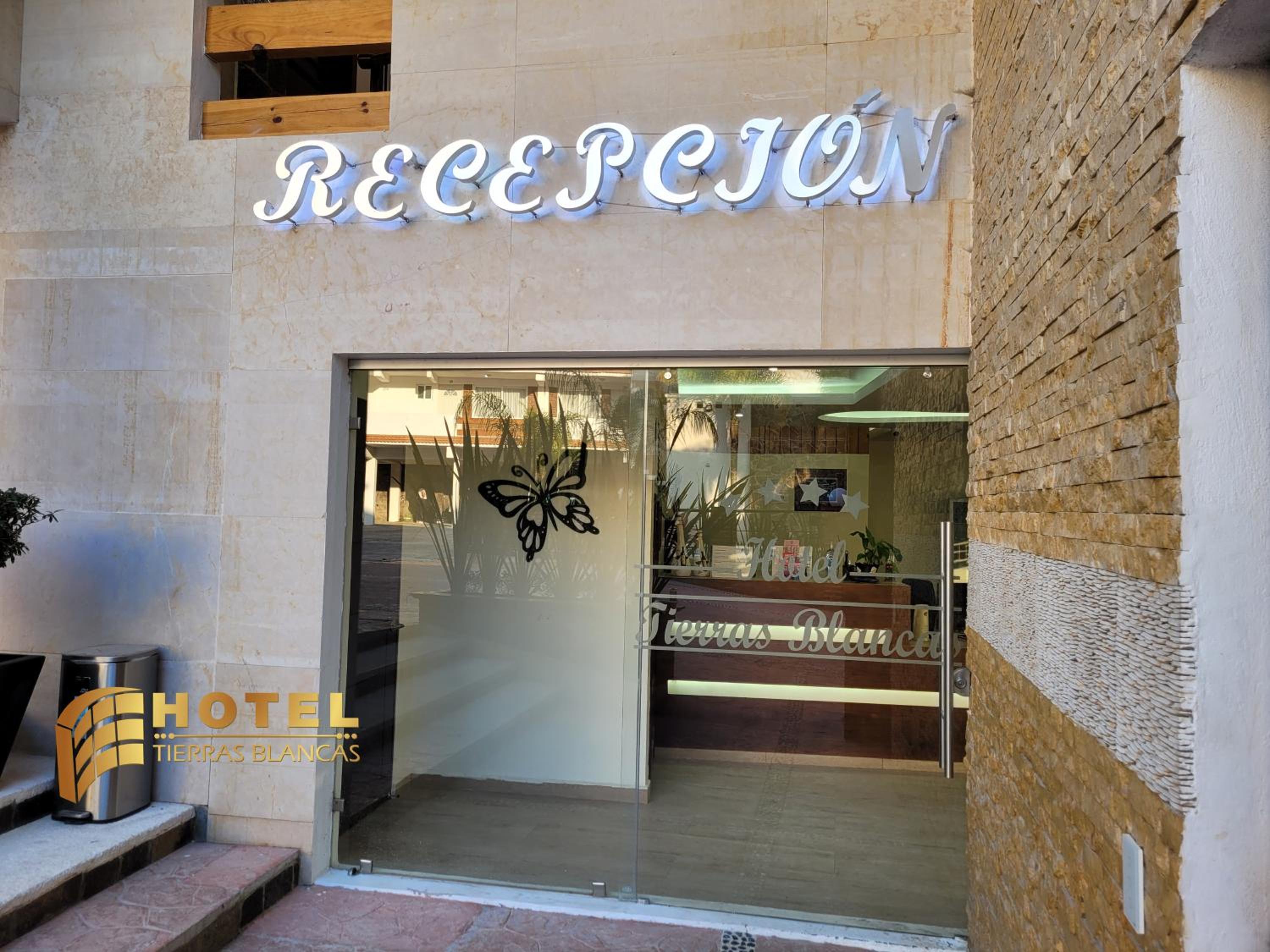Hotel Tierras Blancas 9/48