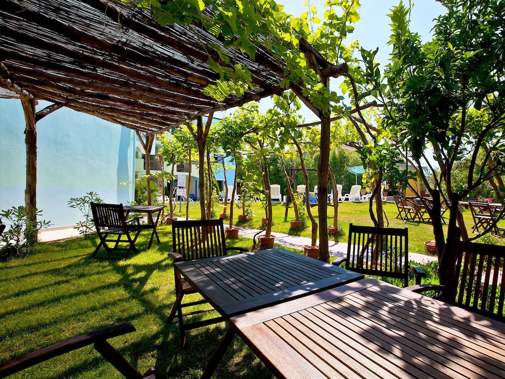 Hotel Ariadimari 49/50