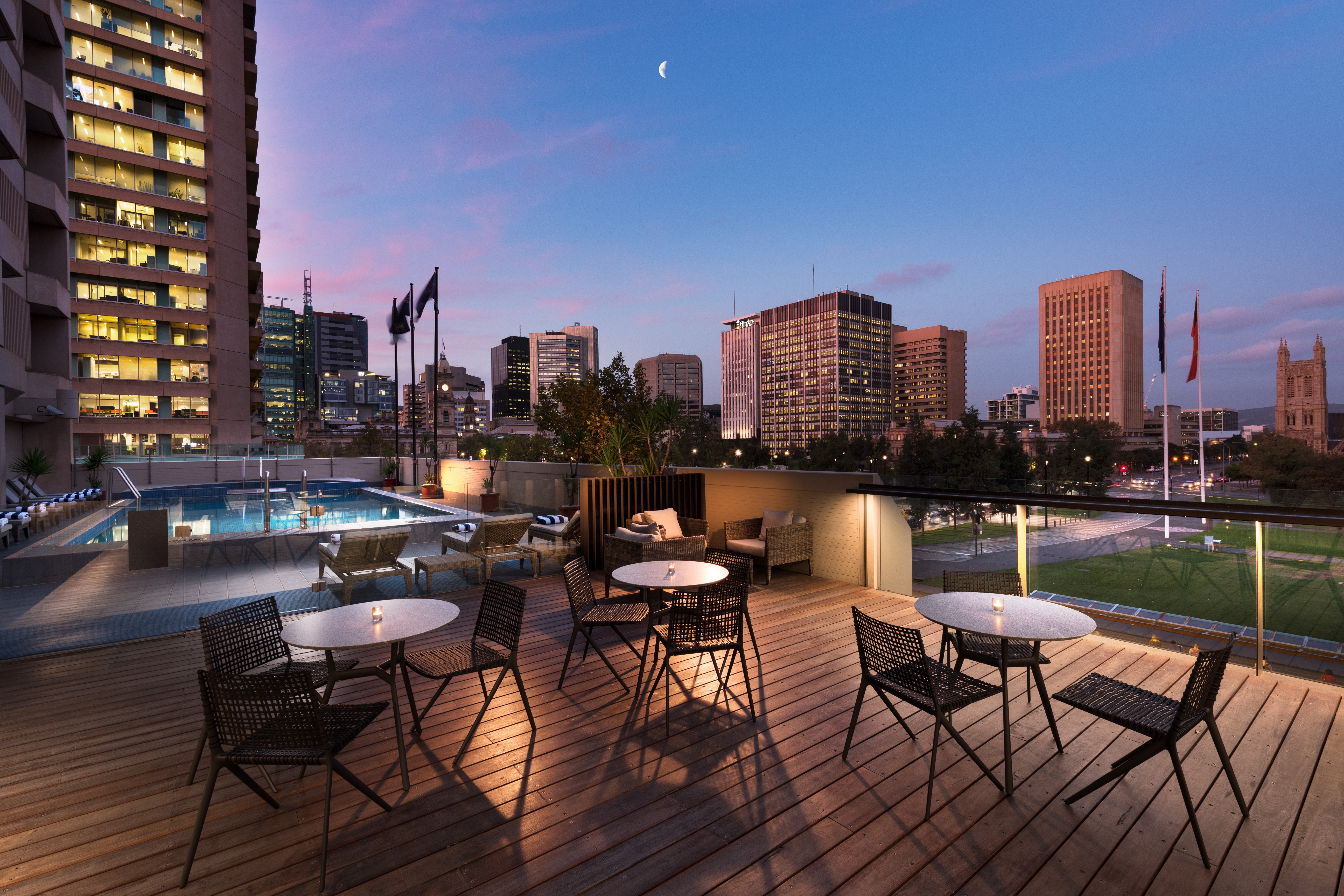 Hilton Adelaide 78/80