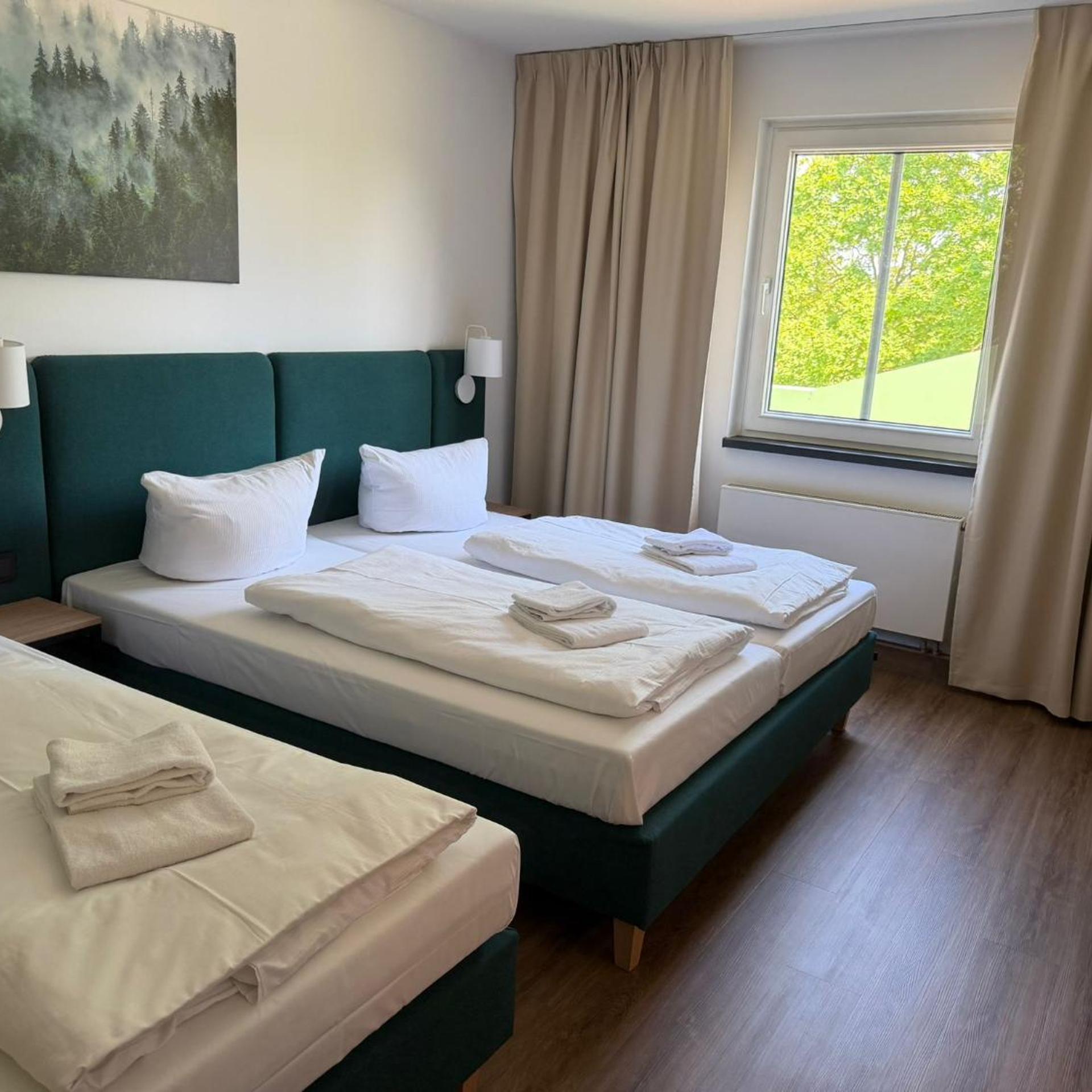 Arc Hotel 7/36