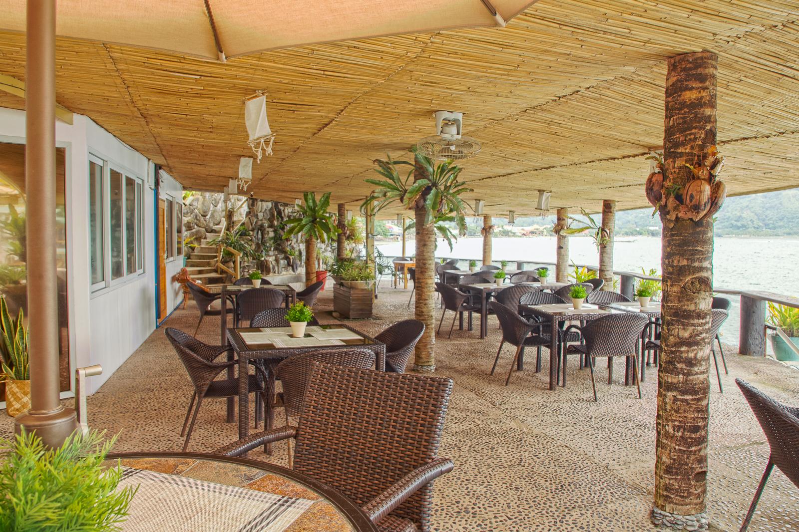 Mangrove Resort Hotel 21/32