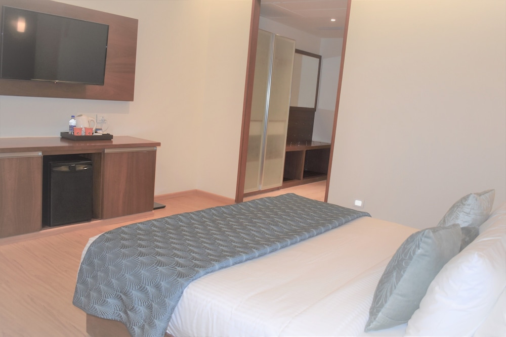 Fortune Park Airport Road Hubballi 12/59