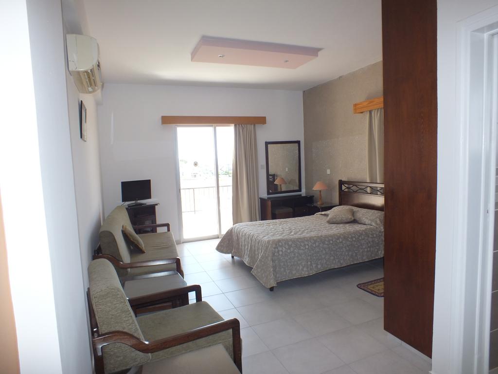 1 BEDROOM, APARTMENT