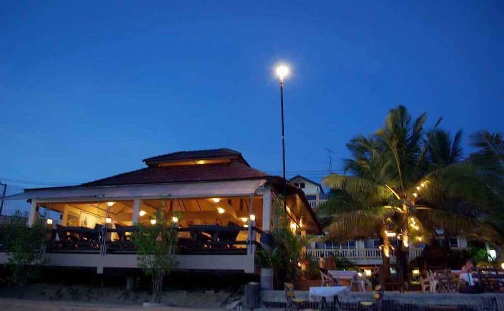 Sea Falcon Hotel photo1