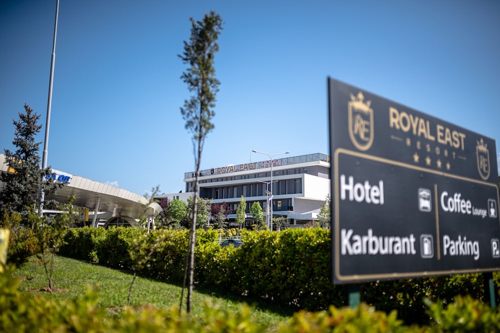 Royal East Resort in Farke