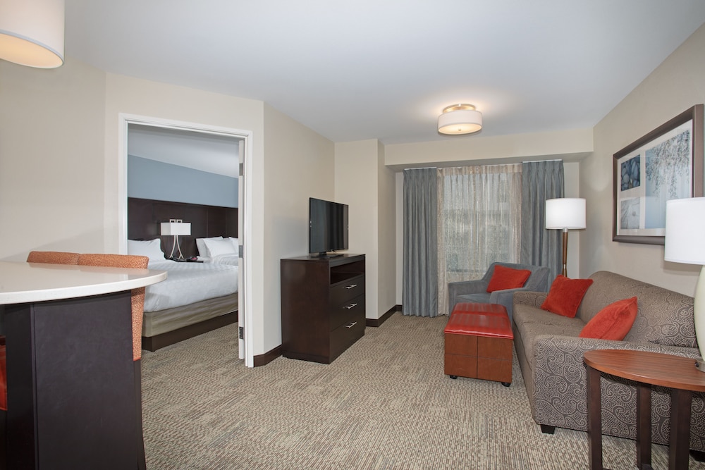 STAYBRIDGE SUITES DENVER SOUTH - HIGHLANDS RANCH 27/47