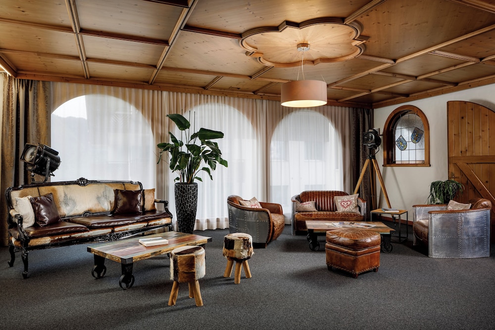Hotel And Naturhaus Bellevue 16/29