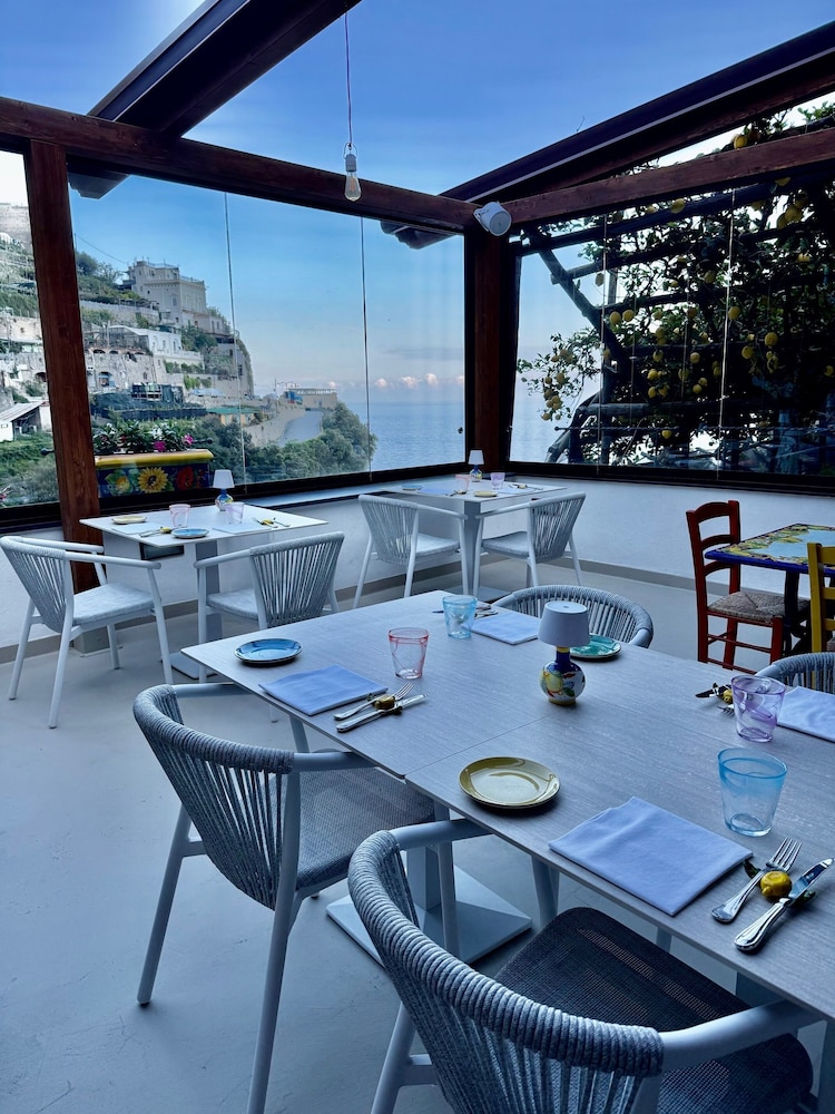 La Pergola Hotel 34/49