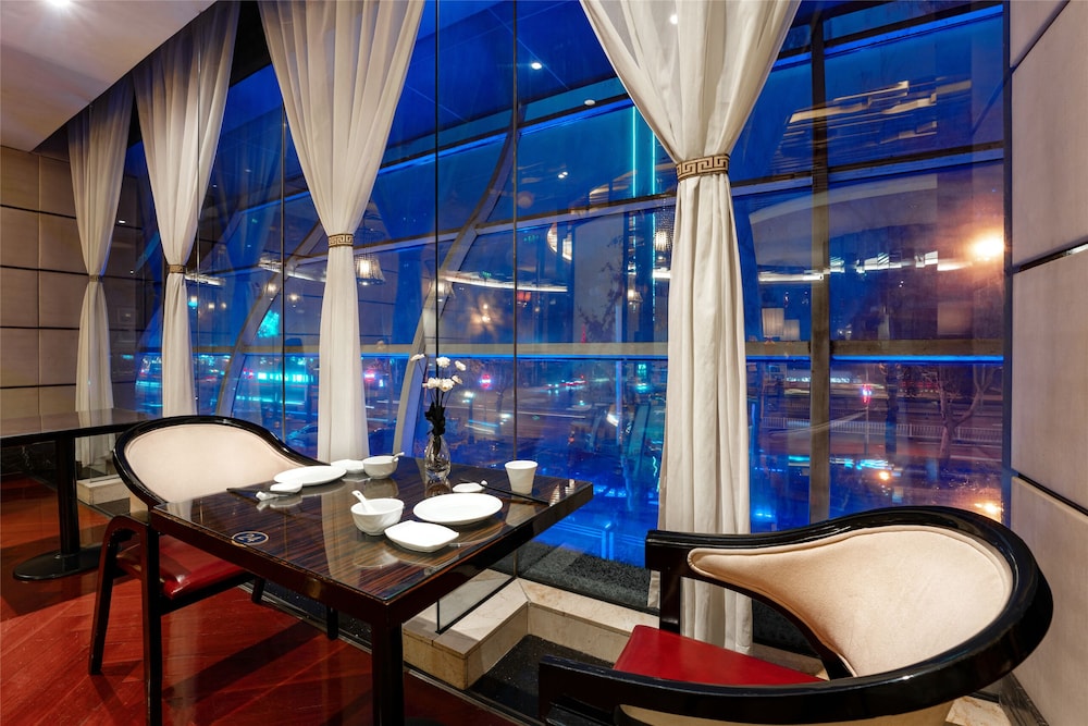 YUN ZEN Jinling World Trade Plaza Hotel 52/52