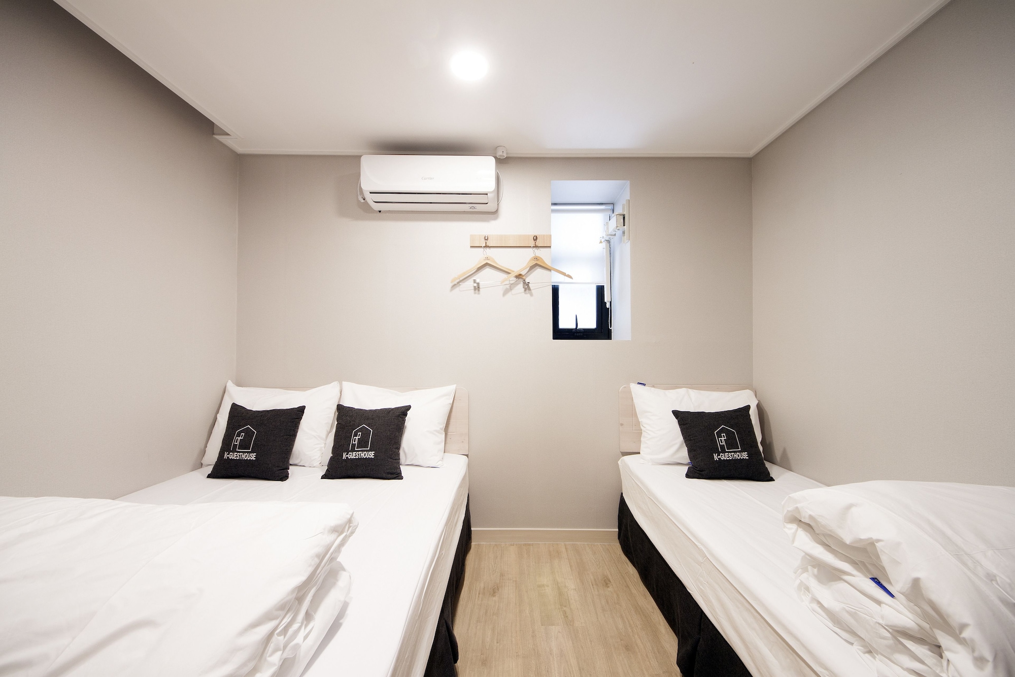 ROOM, TRIPLE