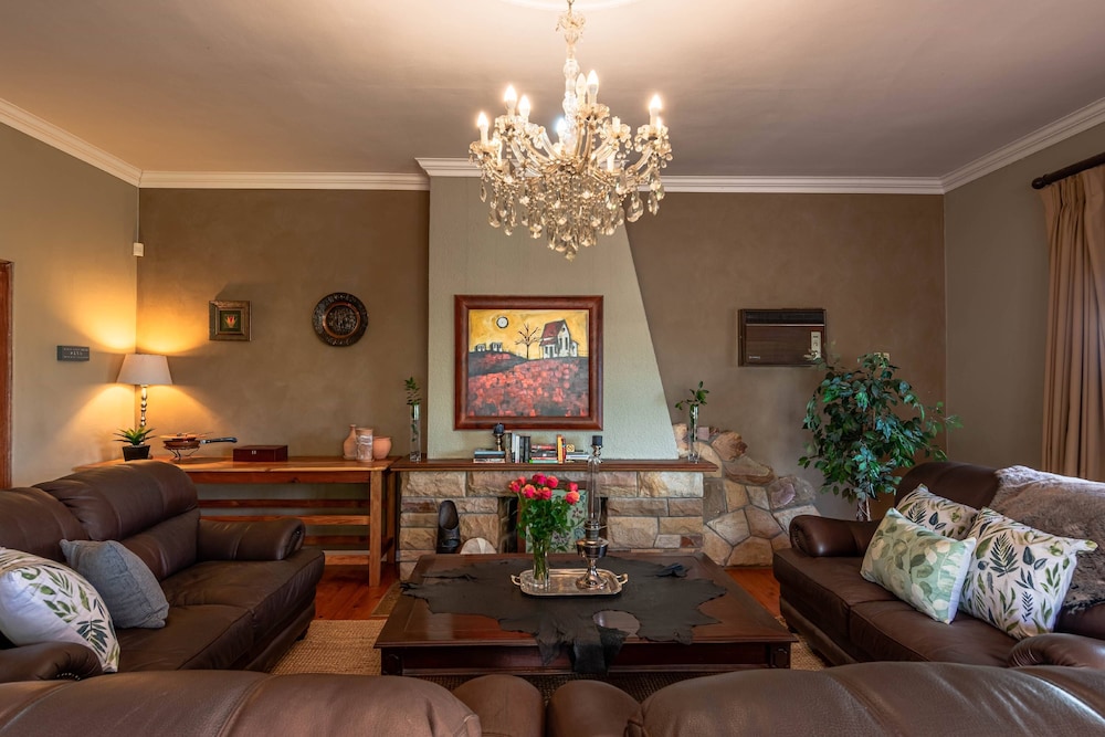 Mooiplaas Guesthouse 50/70