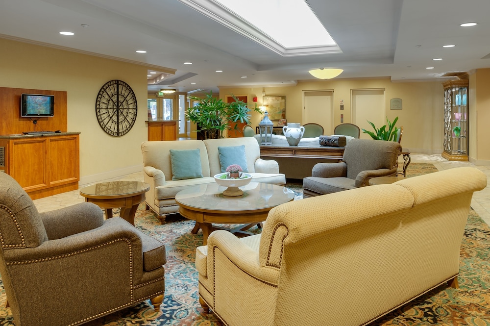 Mediterranean Inn 29/51