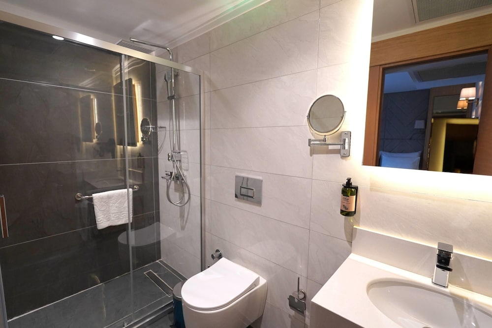 Days Inn by Wyndham Istanbul Bomonti 49/50