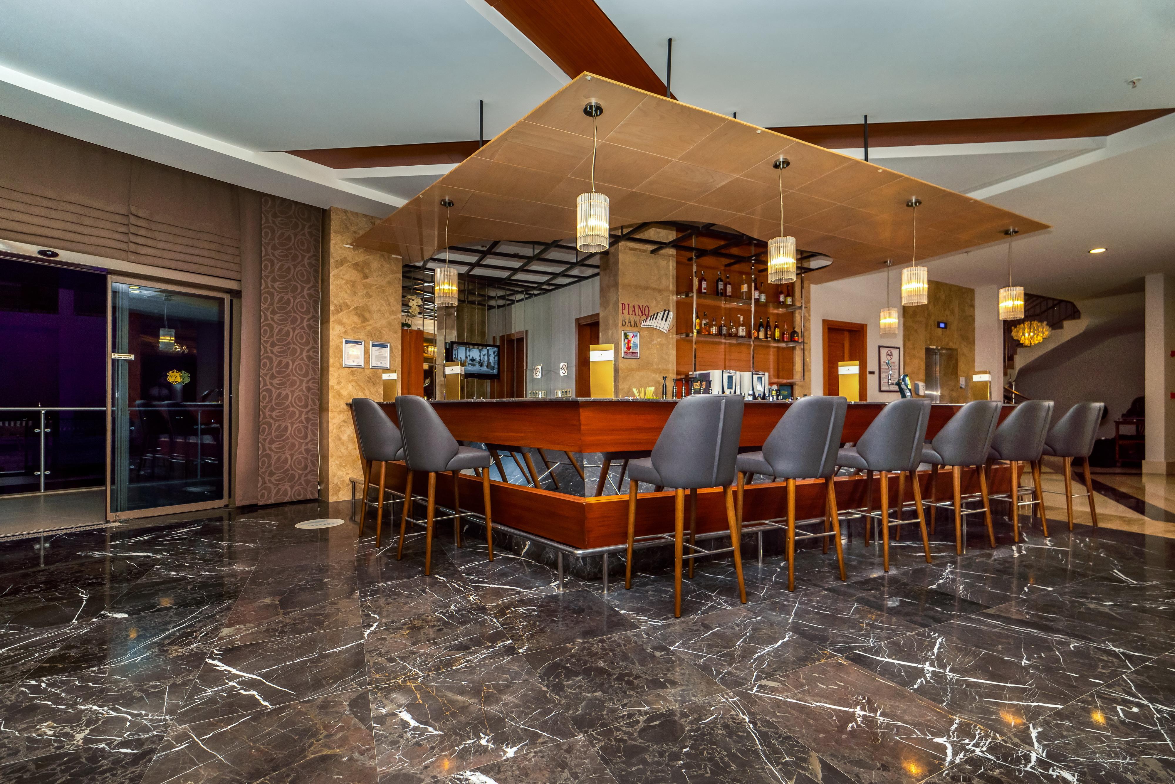 Commodore Elite Suite And Spa - Adults Only 17/20