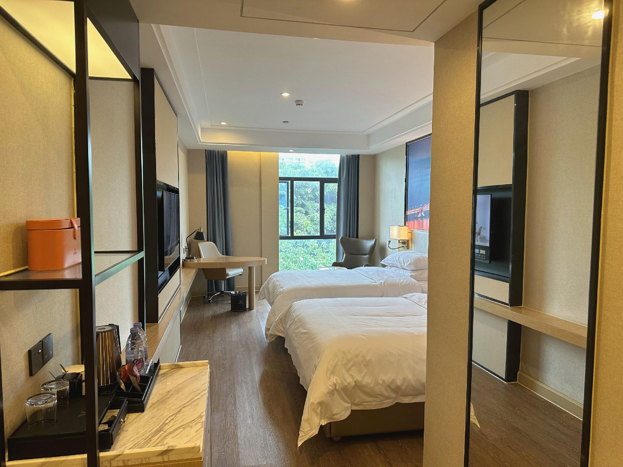Vienna Hotel (Shunfengshan Park, Shunde) 22/46