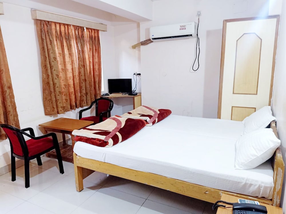 Hotel Rajdhani Plaza 9/43