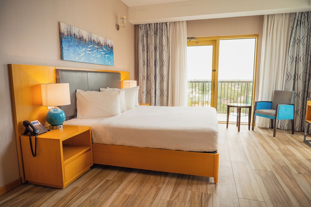 Gallery, Single, Queen Bed