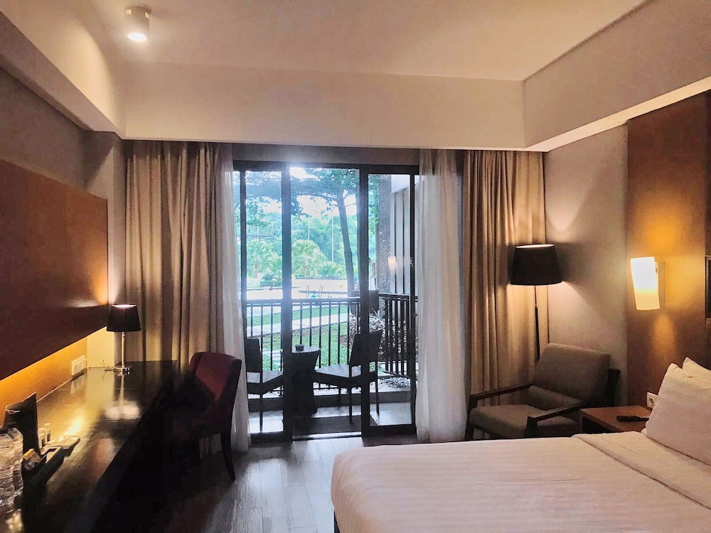 Aston Sentul Lake Resort and Conference Center 27/57