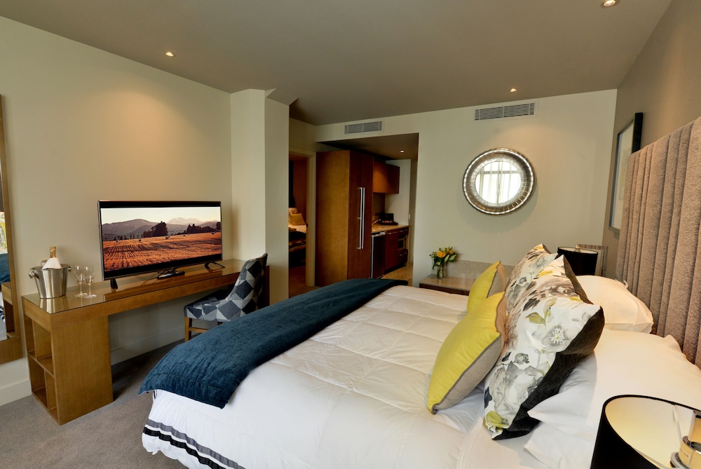 Distinction Dunedin Hotel 20/65