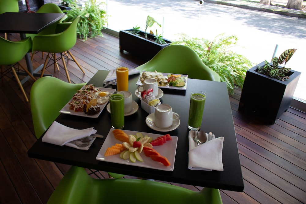 Diana Del Bosque Hotel 32/50