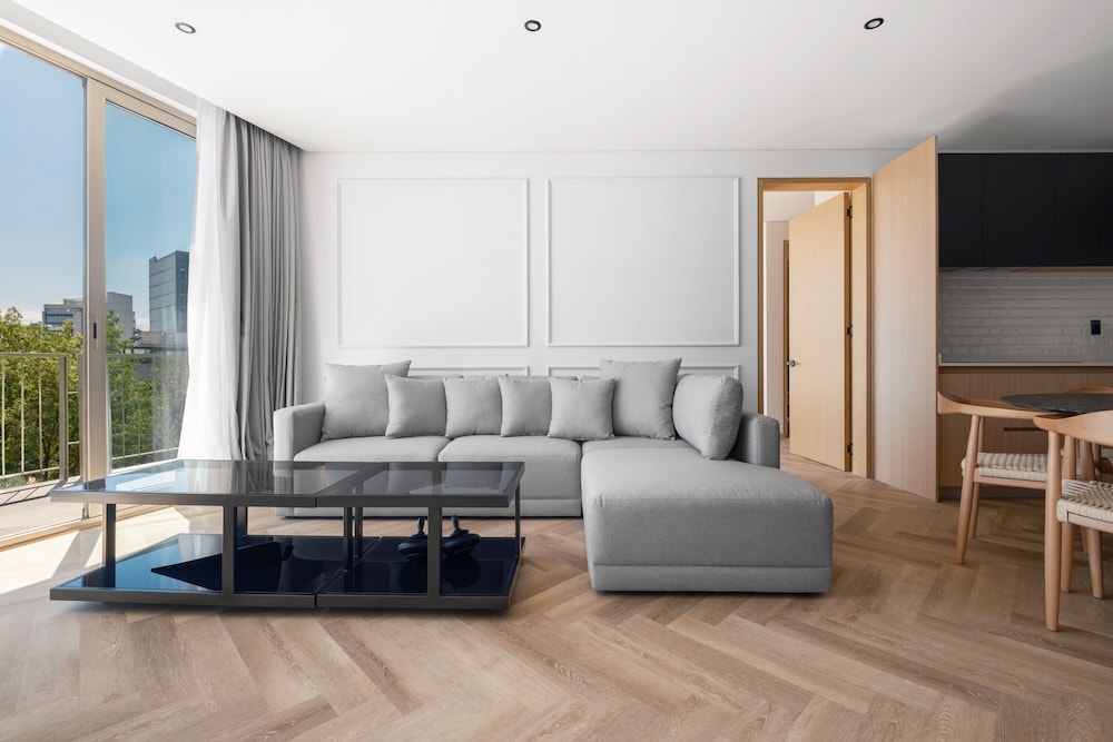Casa Cibeles by Lumina 200/216