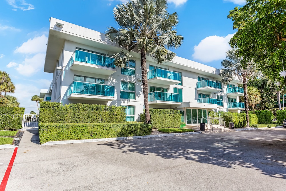 Beach Haus Bal Harbour 66/76