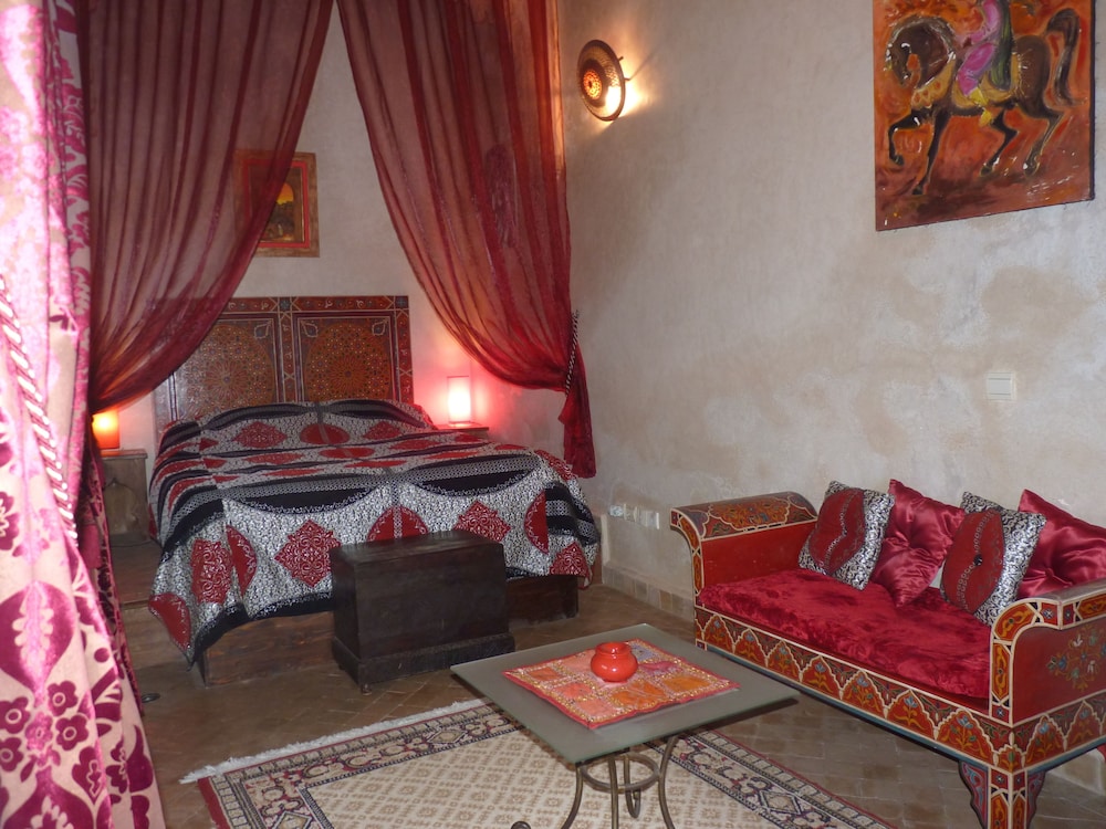 Riad Marlinea 29/50