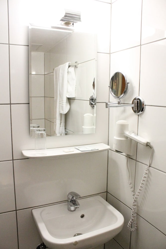 Rheingoldhotel 22/63