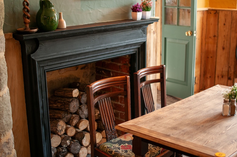 The George Inn 33/49