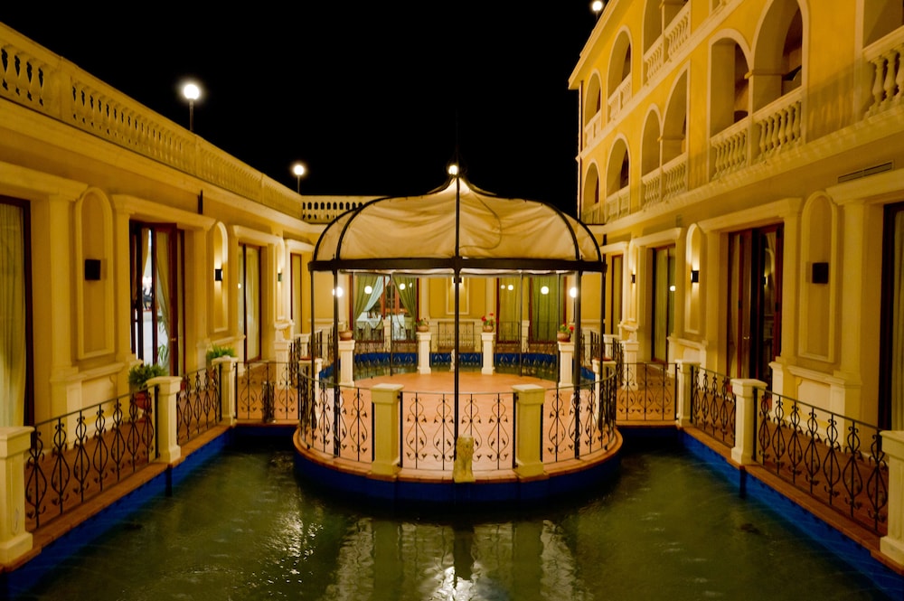 Parco Dei Principi Hotel 39/80