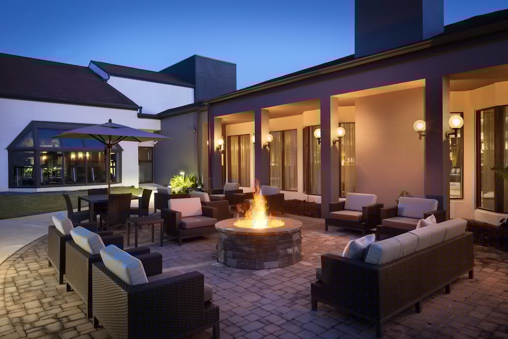 Courtyard By Marriott Birmingham Homewood 25/32
