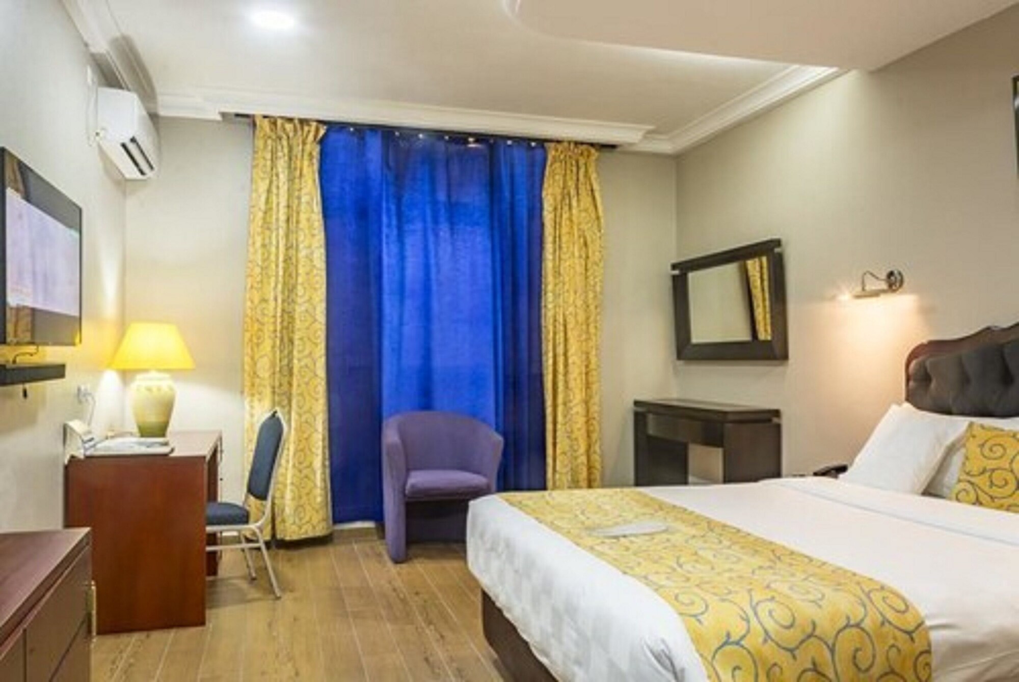1 BEDROOM, APARTMENT