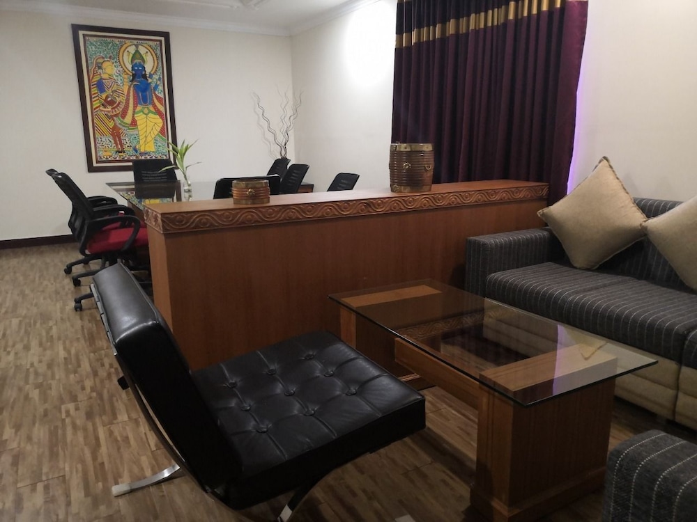 Presidency Hotel 42/63