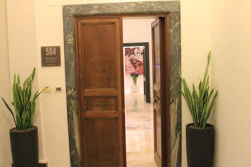 504 CORSO SUITES 10/76