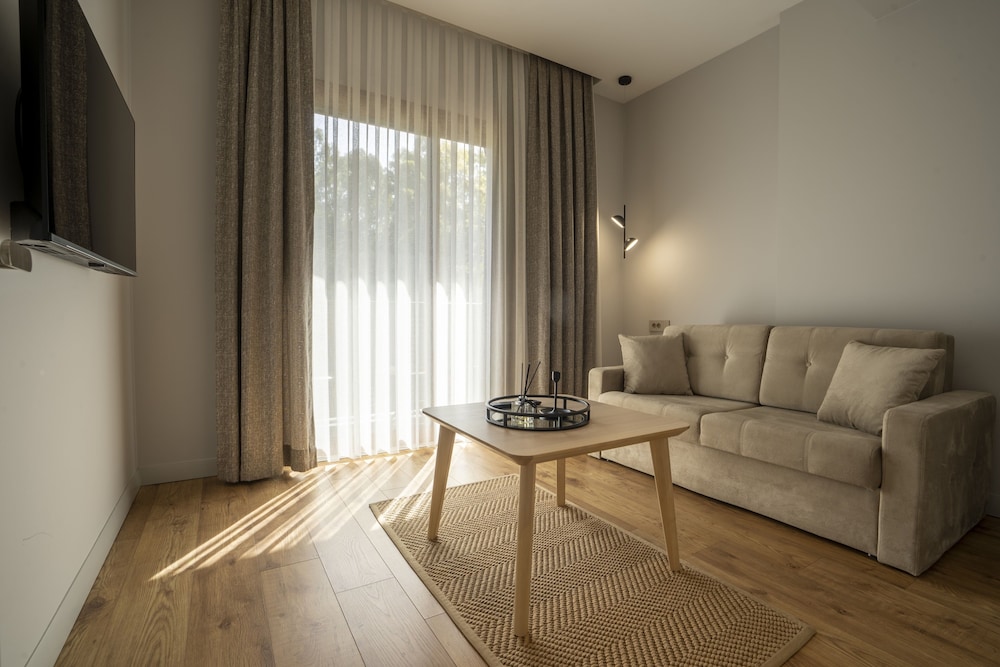 Baleze Boutique Hotel 30/50