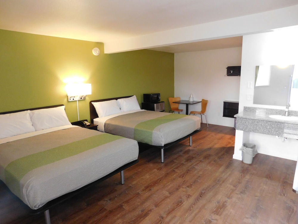 Motel6 Burlington, WA 17/45
