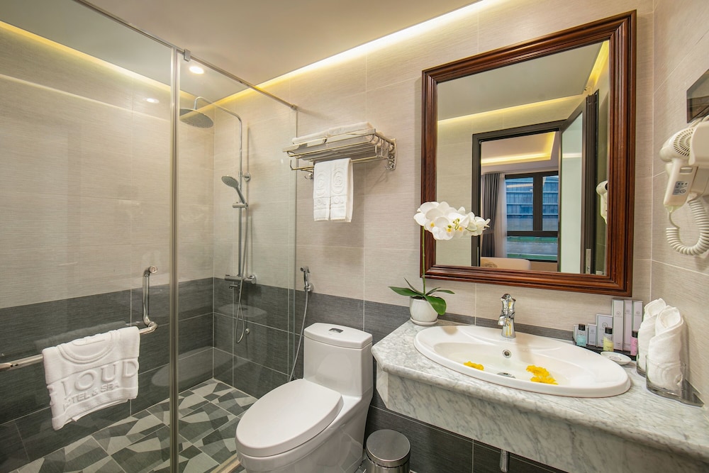 Gloud Hotel 47/50