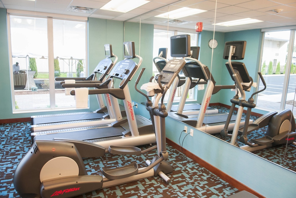 Fairfield Inn Suites Springfield Northampton Amherst 27/52