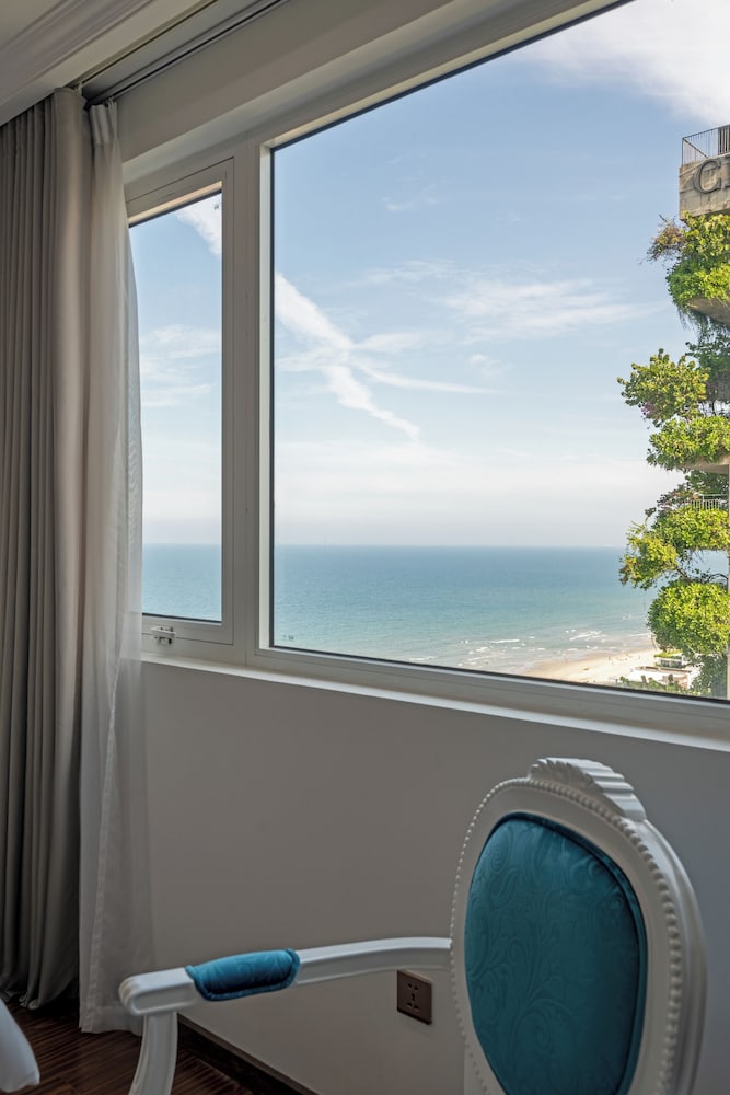 PARACEL DANANG HOTEL 43/50