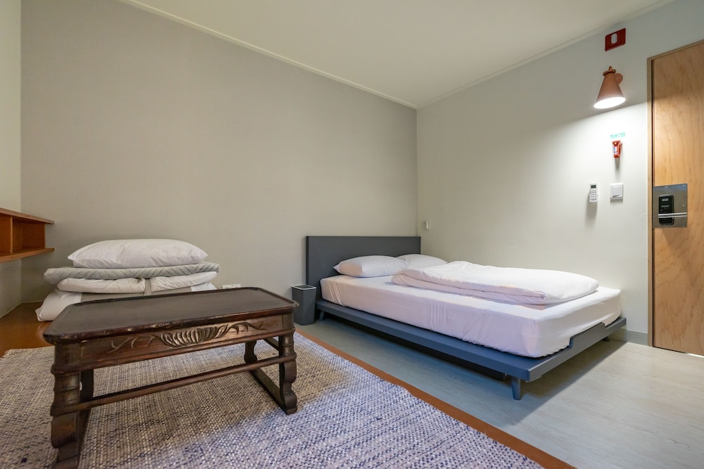 Mireuk Mireuk Beer Hostel 6/42