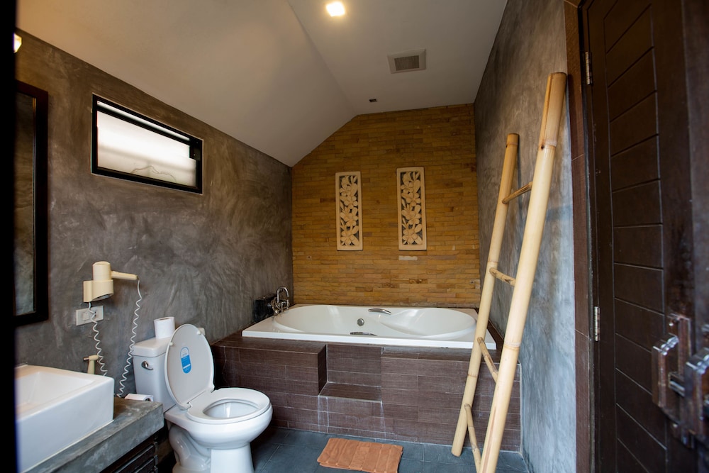 Chalicha Resort 32/37
