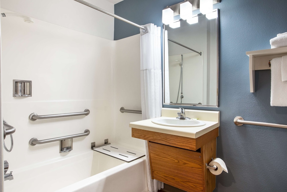 Extended Stay America - Select Suites Pensacola - Northeast 16/36