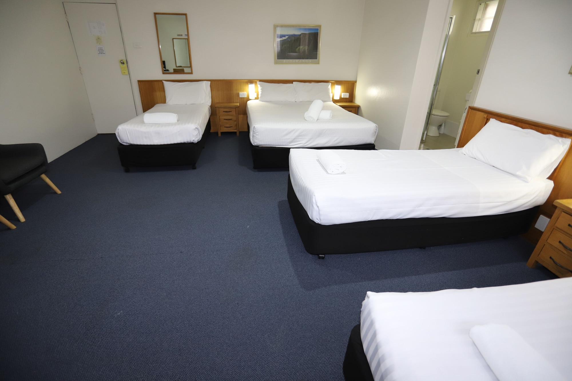 FAMILY, QUADRUPLE, MULTIPLE BEDS