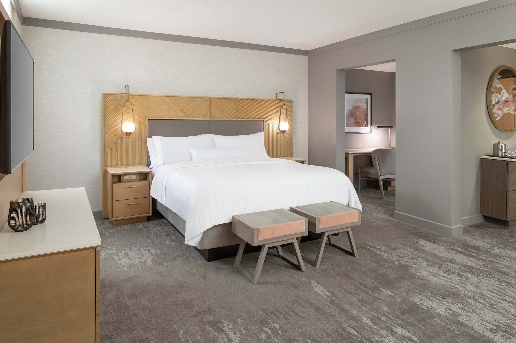 Junior Suite, King Bed, Resort View