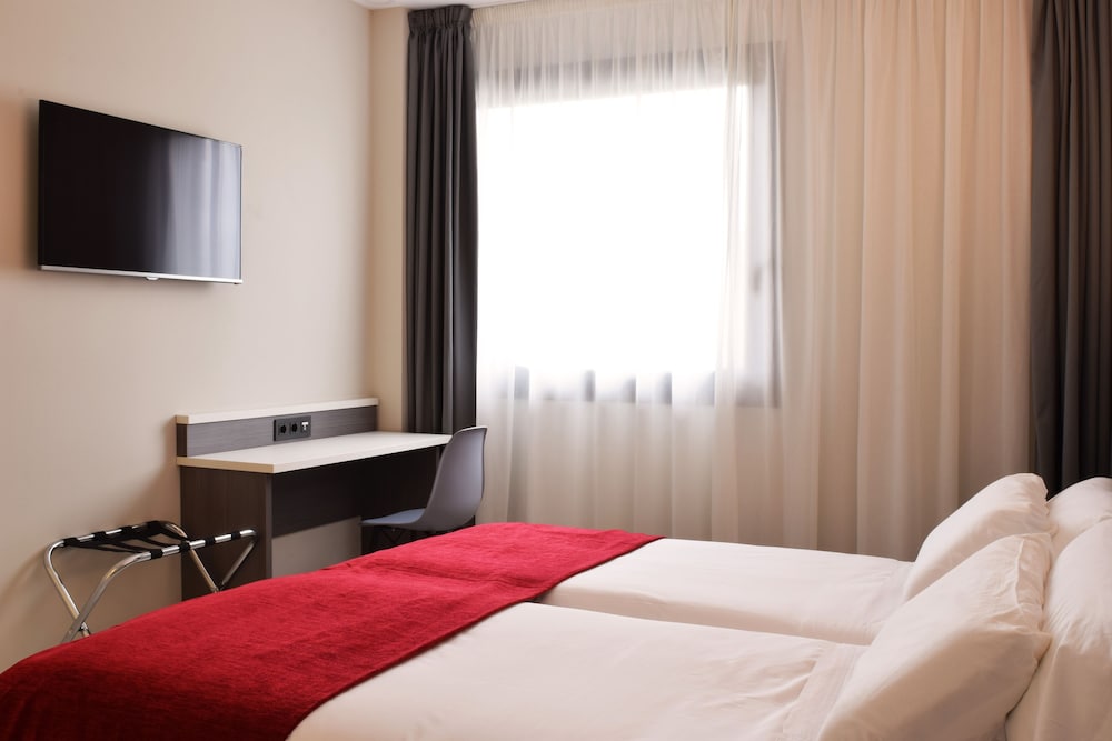 Hotel New Bilbao Airport 9/35