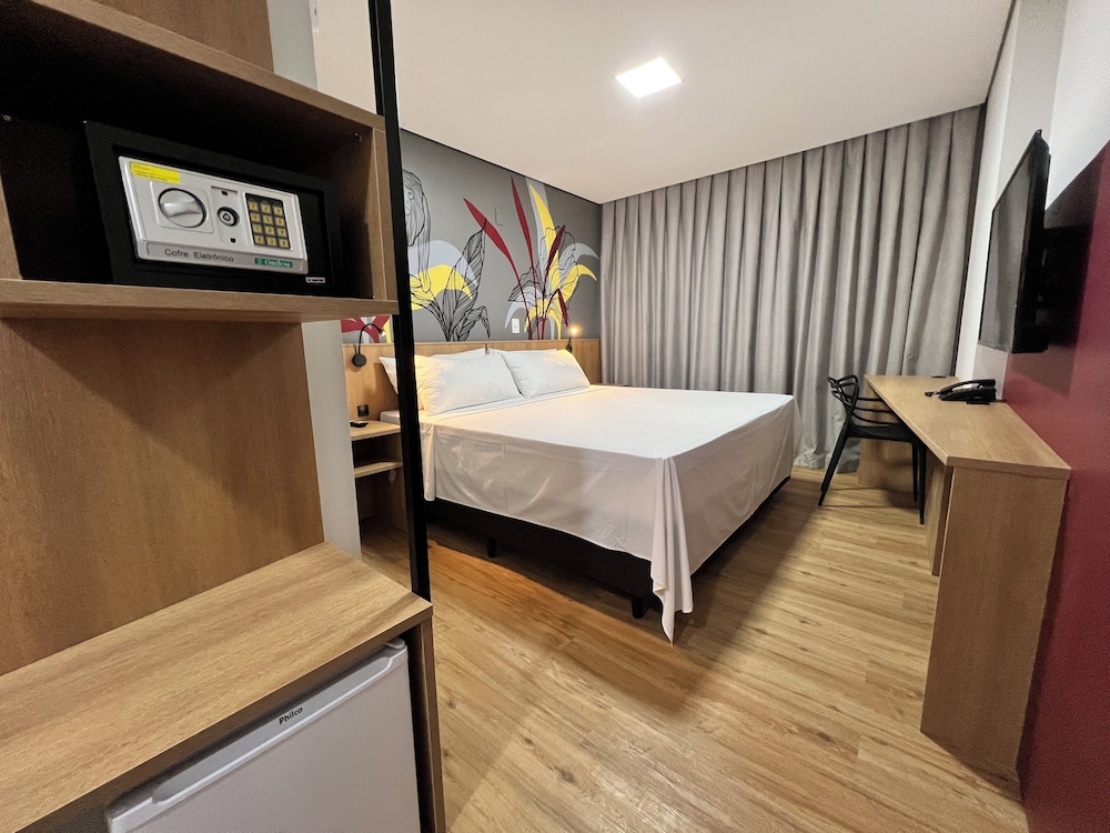 Ramada Encore by Wyndham Ponta Grossa 10/37