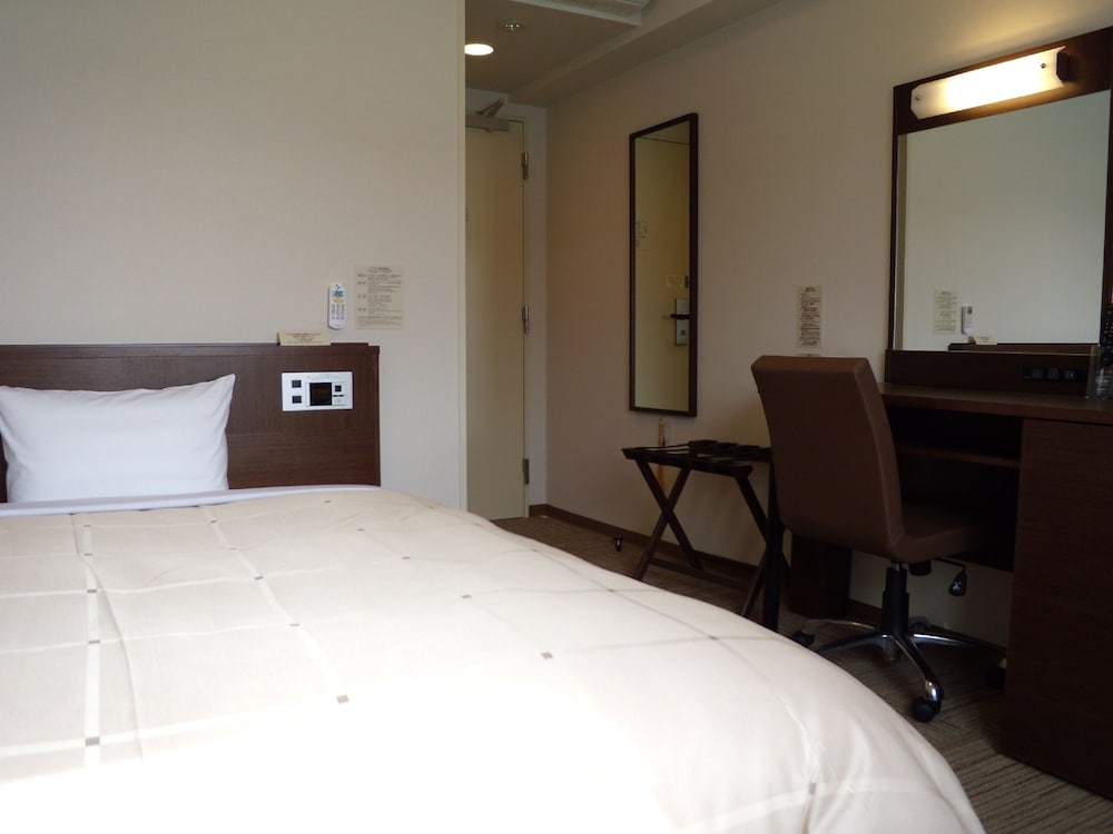 Hotel Route-Inn Tsuruoka Ekimae 12/36